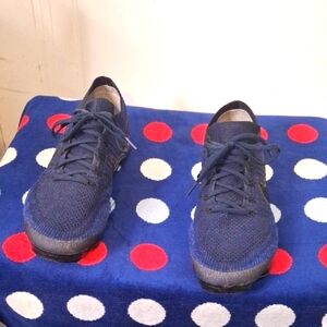Men's Blue Athletic Shoes